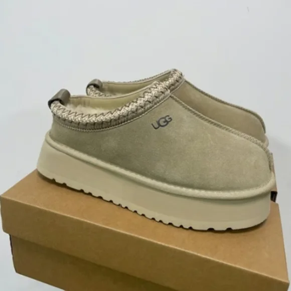 UGG Tazz Platform Slippers